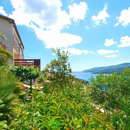 Fuer 2 Personen Ca 21 Qm In Rabac, Istrien Bucht Von Apartment